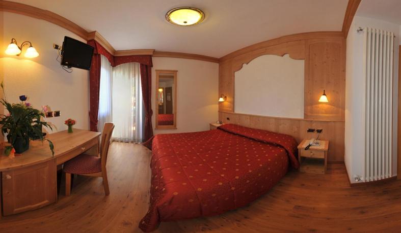 Hotel Zirmes Моэна Номер фото