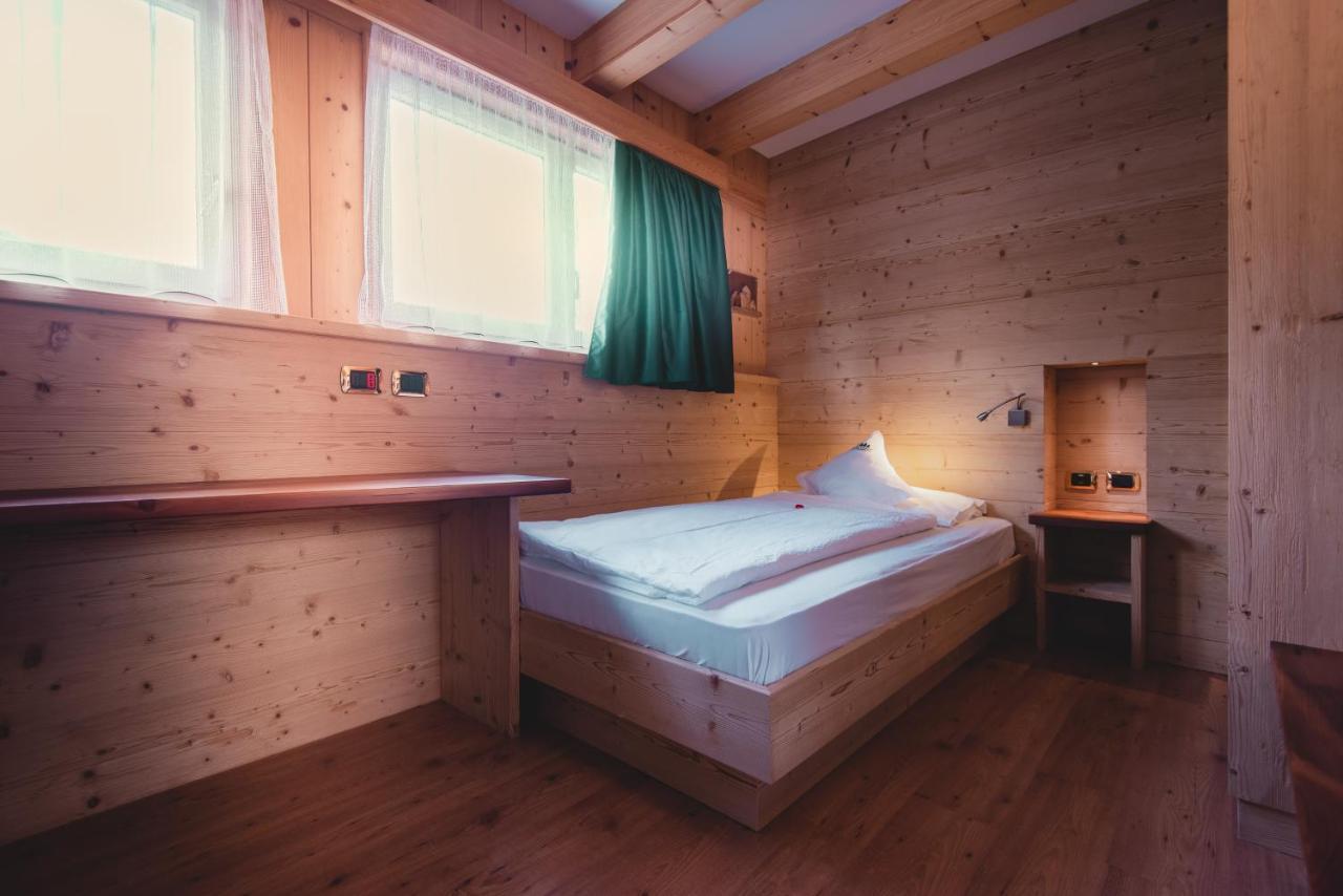 Hotel Zirmes Моэна Экстерьер фото